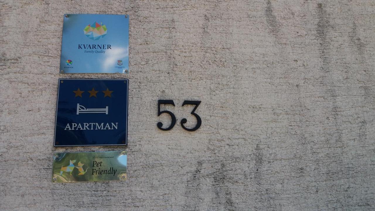 Apartment Deni Skrbčići Eksteriør bilde