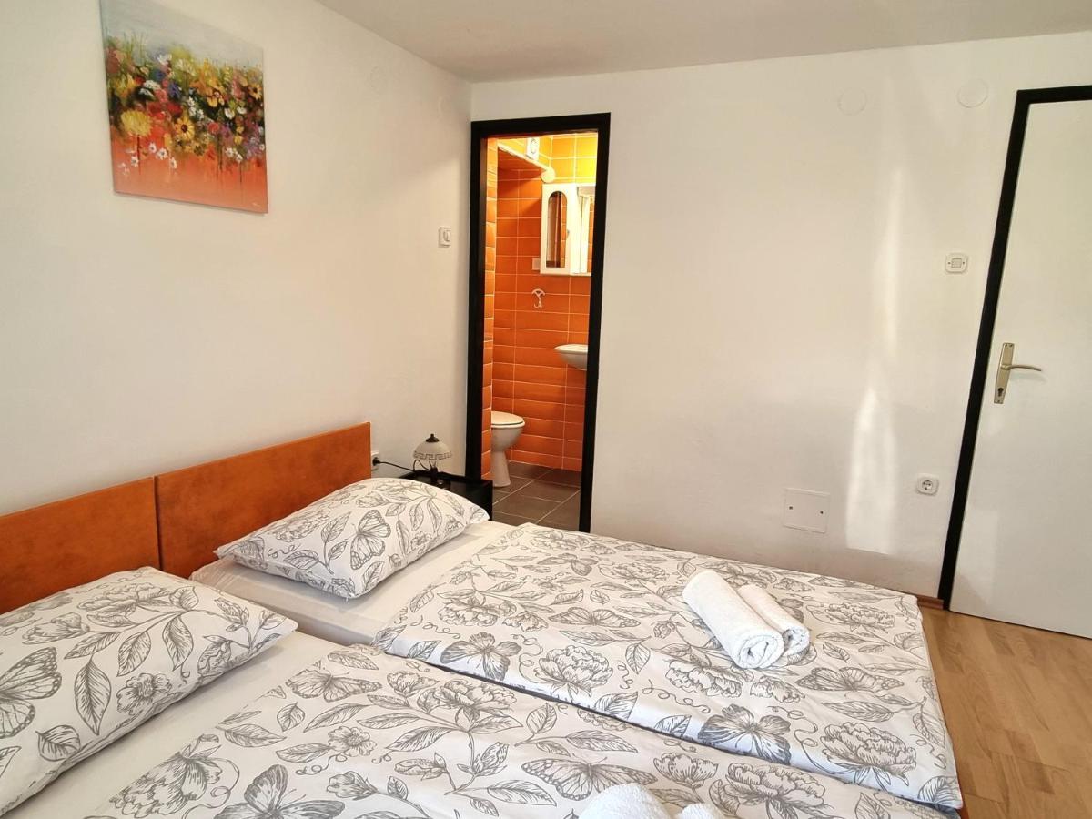Apartment Deni Skrbčići Eksteriør bilde