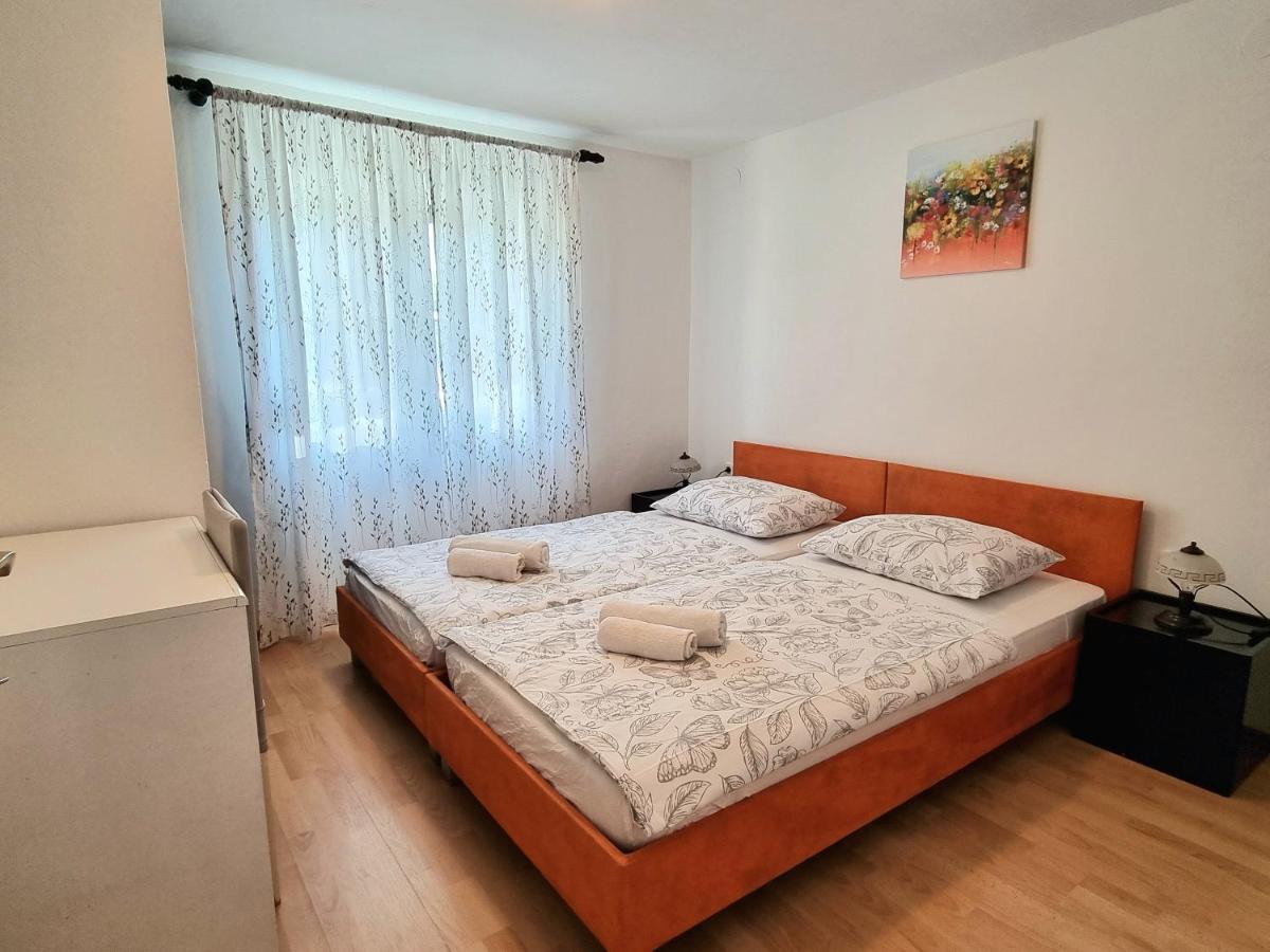 Apartment Deni Skrbčići Eksteriør bilde